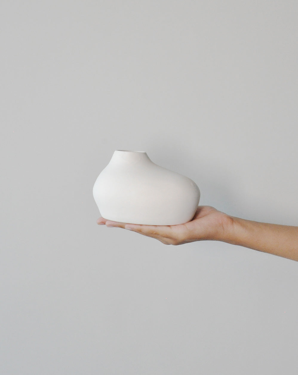 Smooth Sculpt Cloud Vase